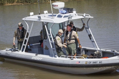 1 Dead, 3 Missing After Boat Crash in Colorado River