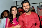 Catherine Tresa latest, Catherine Tresa new, catherine roped in for vijay devarakonda s next, Iddarammayilatho