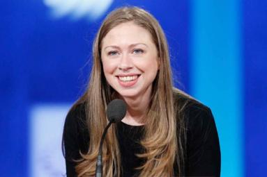 Chelsea Clinton to campaign in Arizona!