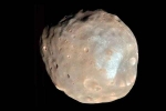 Martian Moon new breaking, Martian Moon, nasa s pic of martian moon phobos breaks the internet, The martian