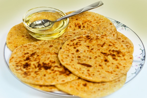 Ugadi Special Bobbatlu Puran Poli Easy Method