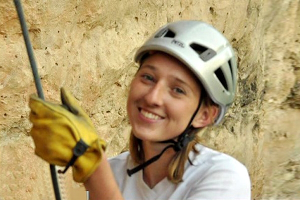 Katelyn Conrad dies in rappelling accident},{Katelyn Conrad dies in rappelling accident