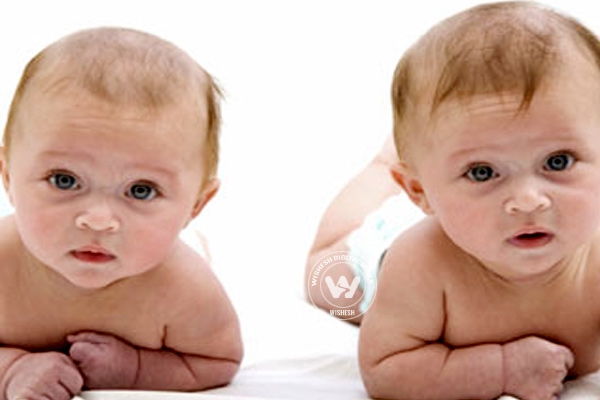 Washington twins born minutes apart, but in different years