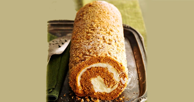 Lip-smacking Pumpkin Roll Cake for Thanksgiving