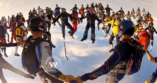 Women skydivers gear up for a new World Record in Arizona