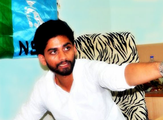 NSUI President Suraj Singh Thakur dancing naked at a party !