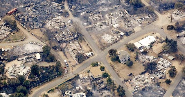 Wildfire kills 19 firefighters},{Wildfire kills 19 firefighters