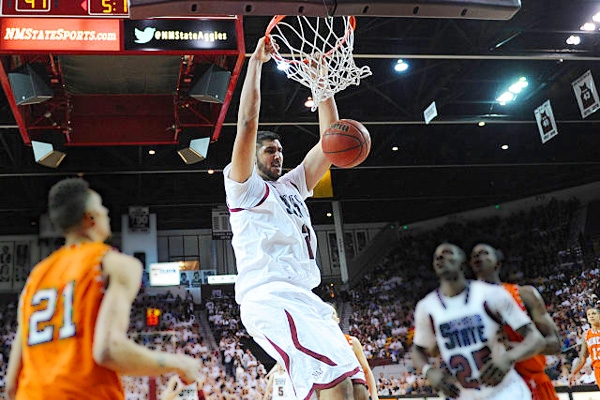 Sim Bhullar, An Indian-Origin Canadian in NBA now!},{Sim Bhullar, An Indian-Origin Canadian in NBA now!