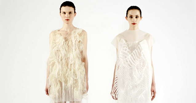 A hi-tech dress that responds to your gaze},{A hi-tech dress that responds to your gaze