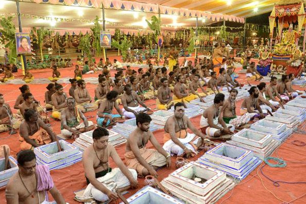 Special puja for Amma’s comeback as CM},{Special puja for Amma’s comeback as CM